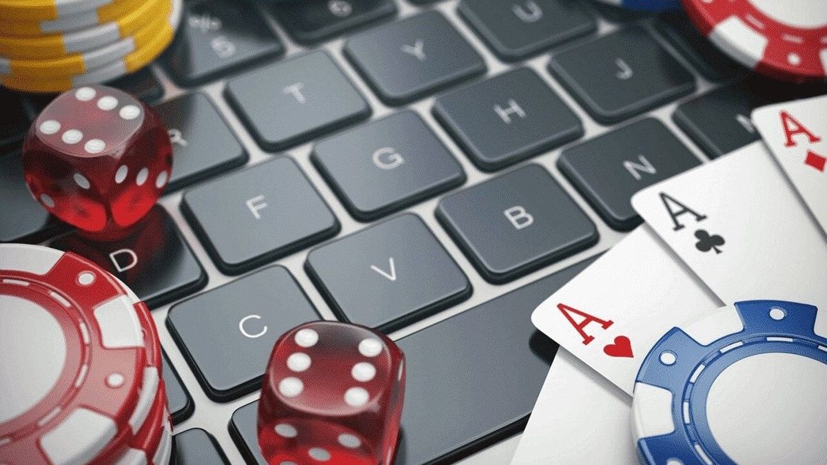 247 Blackjack پر آن لائن سلاٹس کے بارے میں